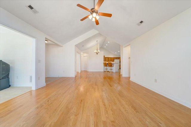 5650 Orchard Villas CIR, Roanoke, VA 24019