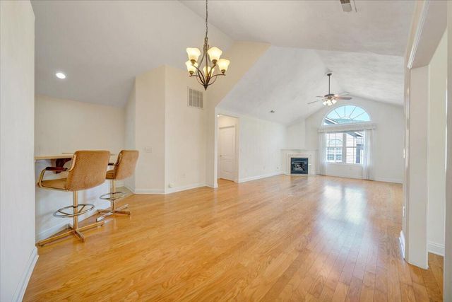 5650 Orchard Villas CIR, Roanoke, VA 24019