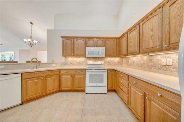 5650 Orchard Villas CIR, Roanoke, VA 24019