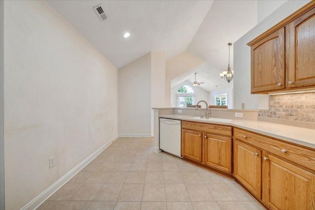 5650 Orchard Villas CIR, Roanoke, VA 24019