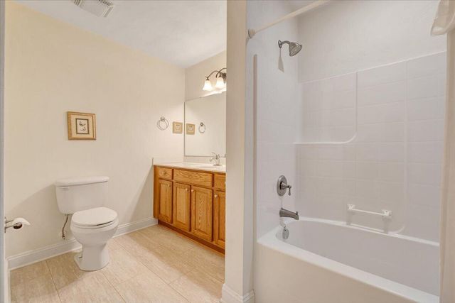 5650 Orchard Villas CIR, Roanoke, VA 24019