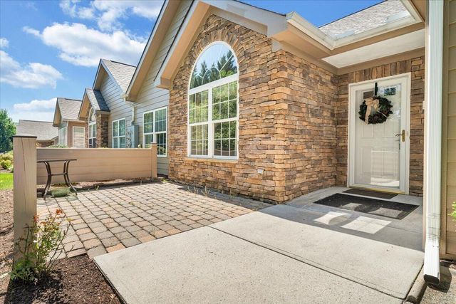 5650 Orchard Villas CIR, Roanoke, VA 24019