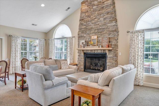 5650 Orchard Villas CIR, Roanoke, VA 24019