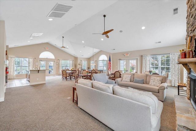5650 Orchard Villas CIR, Roanoke, VA 24019
