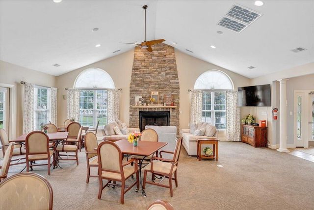 5650 Orchard Villas CIR, Roanoke, VA 24019