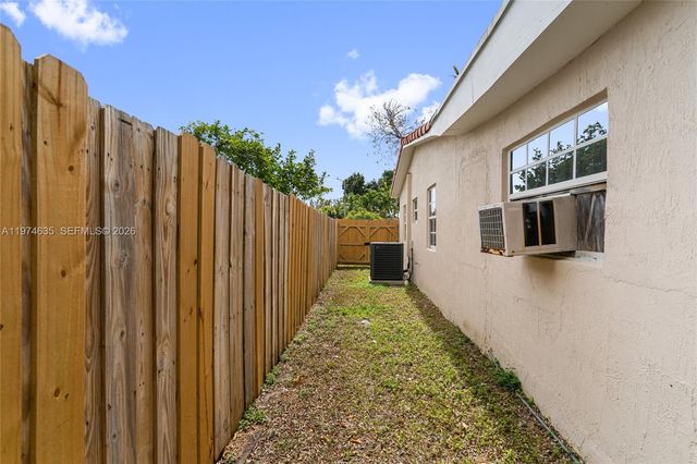 1381 W 63rd St, Hialeah, FL 33012