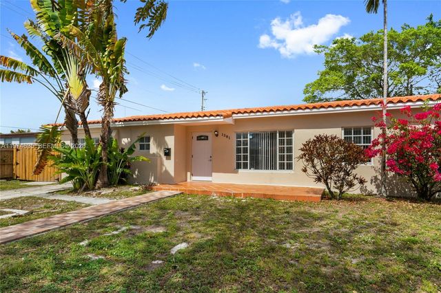 1381 W 63rd St, Hialeah, FL 33012