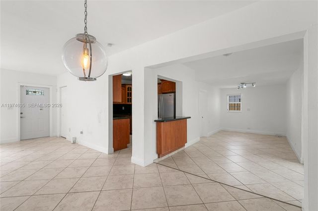 1381 W 63rd St, Hialeah, FL 33012