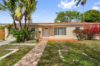 1381 W 63rd St, Hialeah, FL 33012