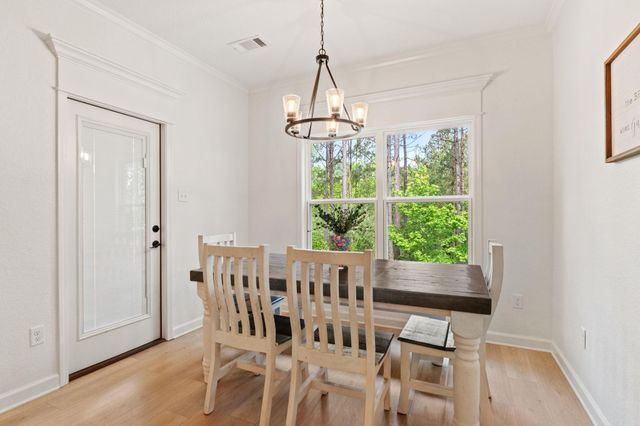 18508 Parkway Pines Drive, Bauxite, AR 72011