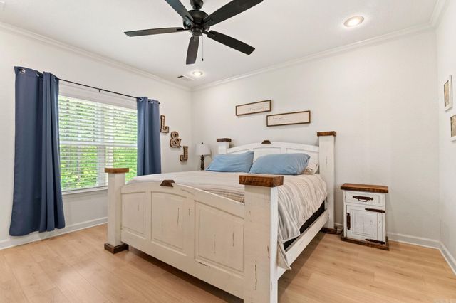 18508 Parkway Pines Drive, Bauxite, AR 72011