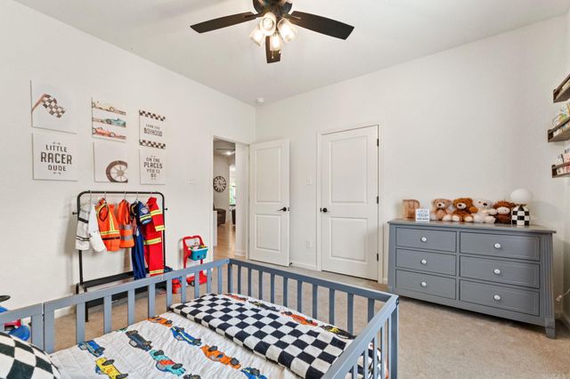 18508 Parkway Pines Drive, Bauxite, AR 72011