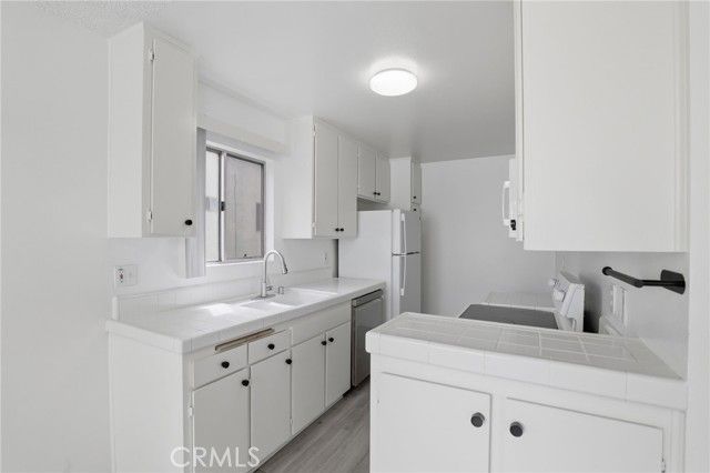 5400 Lindley Avenue 121, Encino (los Angeles), CA 91316