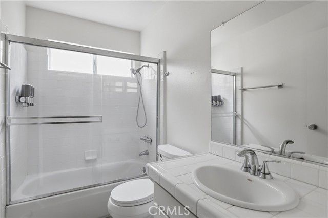 5400 Lindley Avenue 121, Encino (los Angeles), CA 91316