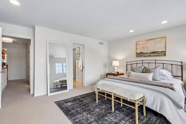 7760 Tuckaway Shores DRIVE, Franklin, WI 53132