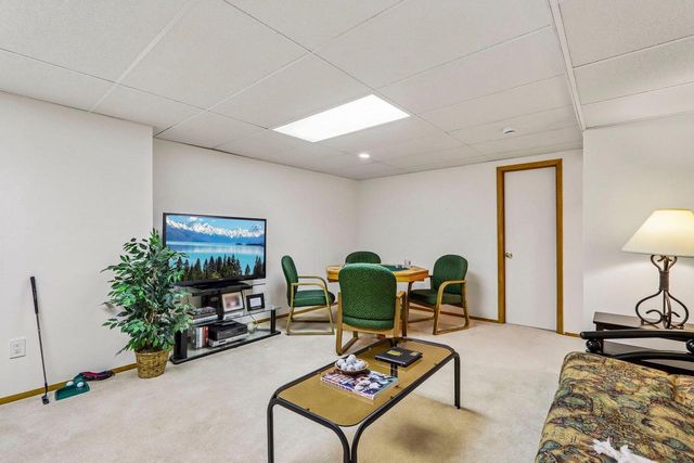 7760 Tuckaway Shores DRIVE, Franklin, WI 53132