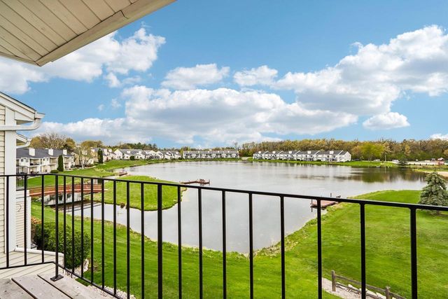 7760 Tuckaway Shores DRIVE, Franklin, WI 53132