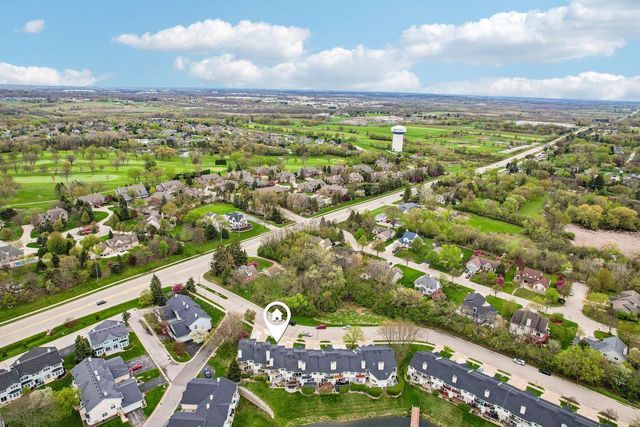 7760 Tuckaway Shores DRIVE, Franklin, WI 53132