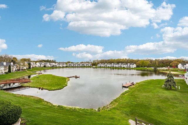 7760 Tuckaway Shores DRIVE, Franklin, WI 53132