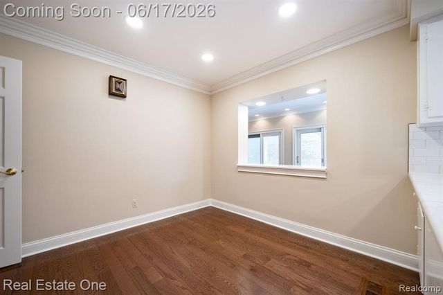 1632 Spotswood Drive, Bloomfield Hills, MI 48302