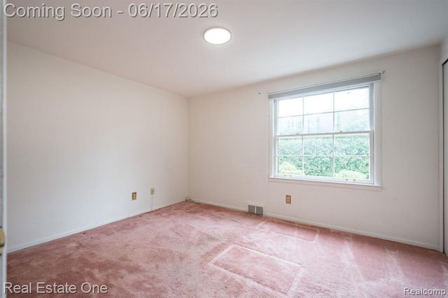 1632 Spotswood Drive, Bloomfield Hills, MI 48302