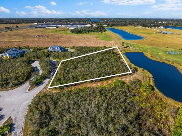22921 Florida Rosemary LN, Alva, FL 33920
