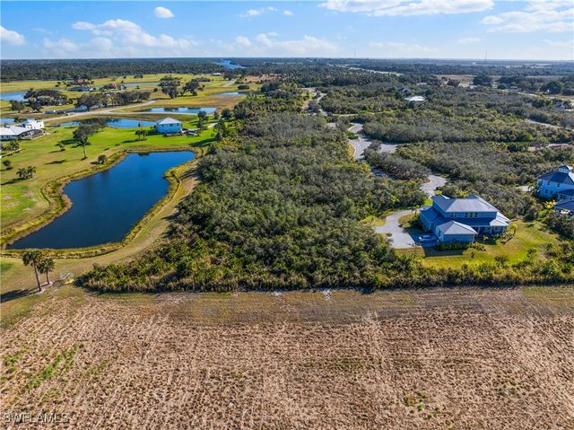 22921 Florida Rosemary LN, Alva, FL 33920