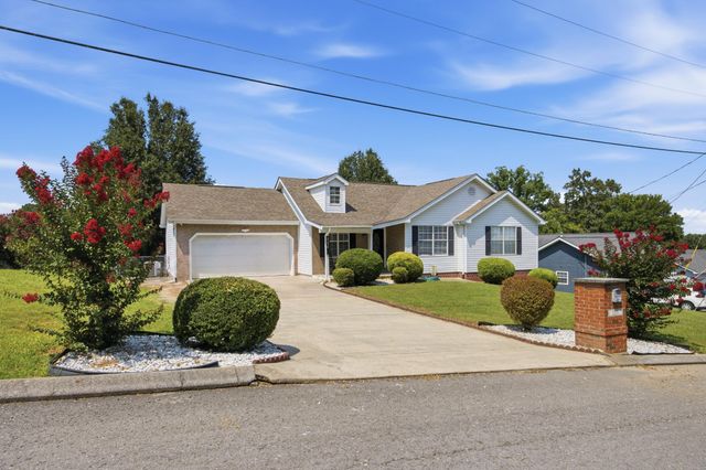 111 Christ Street, Fort Oglethorpe, GA 30742