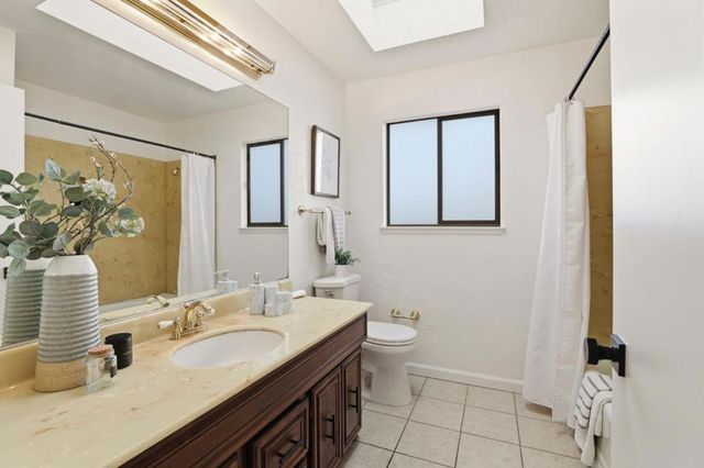 1816 Oak Knoll Drive, Belmont, CA 94002