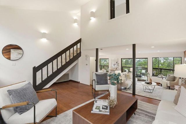 1816 Oak Knoll Drive, Belmont, CA 94002