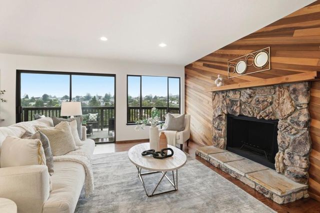 1816 Oak Knoll Drive, Belmont, CA 94002