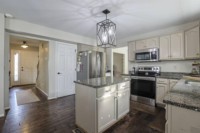 1095 Pinewood Drive, Independence, KY 41051