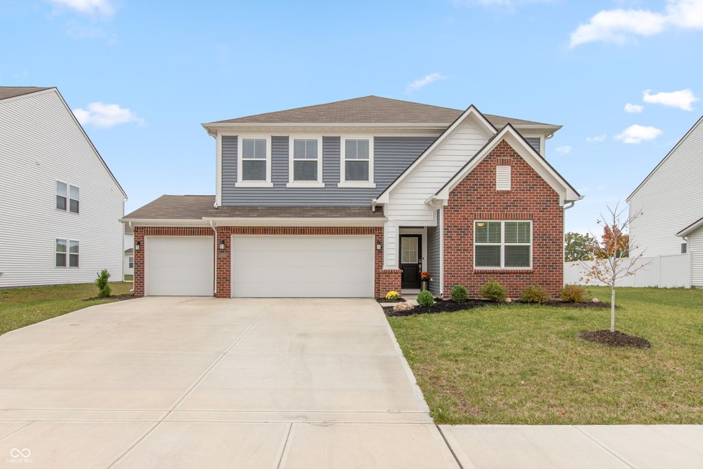 8229 Ebaugh Drive, Camby, IN 46113