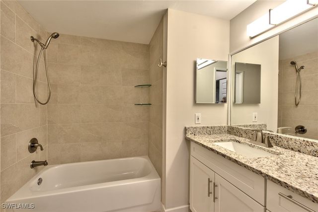 1200 Reserve WAY 106, Naples, FL 34105