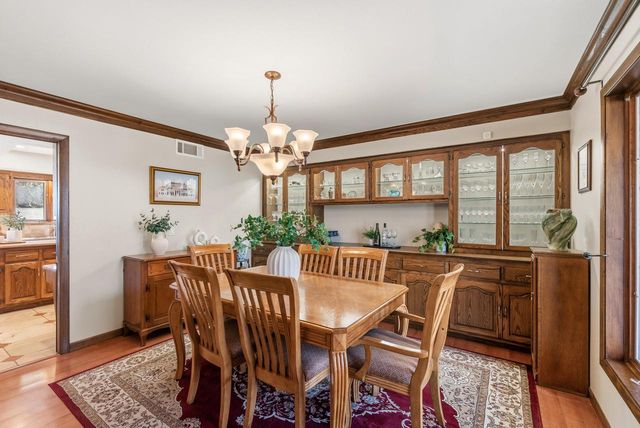 12785 W Bobwood ROAD, New Berlin, WI 53151