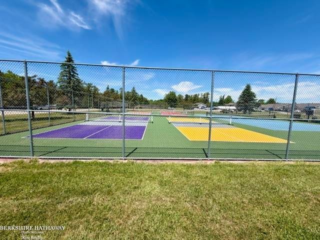 4412 Glasbury Court, Gladwin, MI 48624