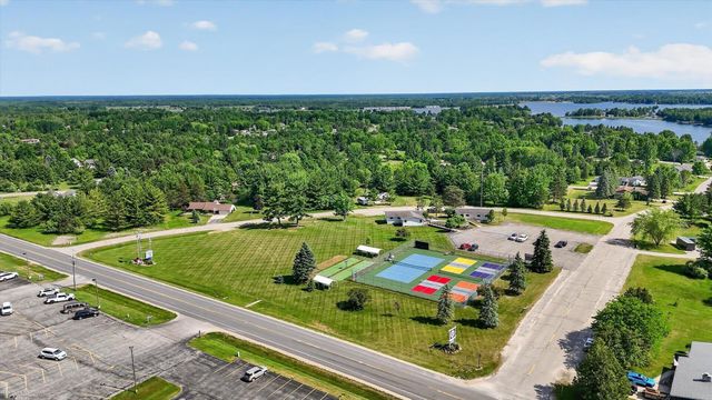 4412 Glasbury Court, Gladwin, MI 48624