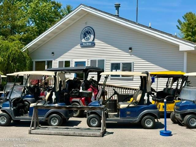 4412 Glasbury Court, Gladwin, MI 48624