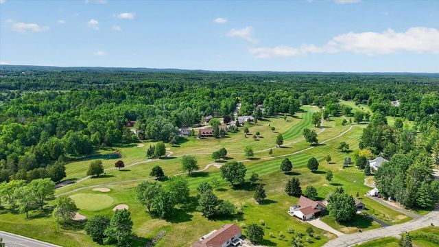 4412 Glasbury Court, Gladwin, MI 48624