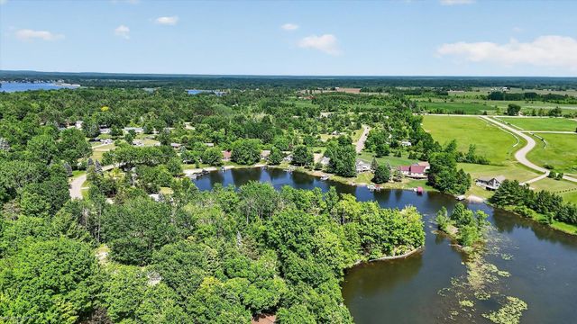 4412 Glasbury Court, Gladwin, MI 48624