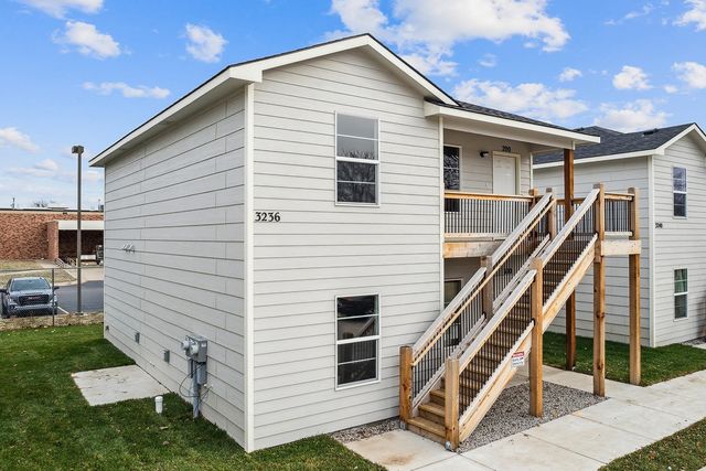 3212-3244 S Victoria Ave, Wichita, KS 67216