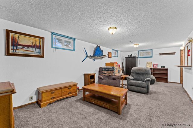 1015 HOY RD, Cheyenne, WY 82009