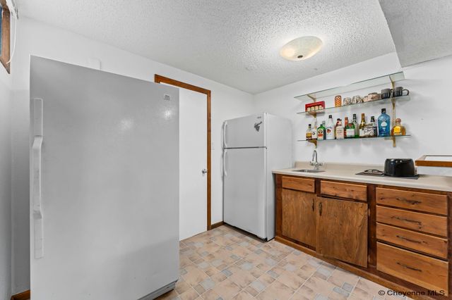 1015 HOY RD, Cheyenne, WY 82009