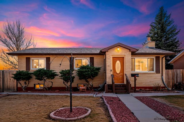 1015 HOY RD, Cheyenne, WY 82009