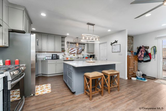 1015 HOY RD, Cheyenne, WY 82009