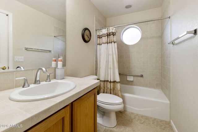 24508 S LAKEWAY Circle SW, Sun Lakes, AZ 85248