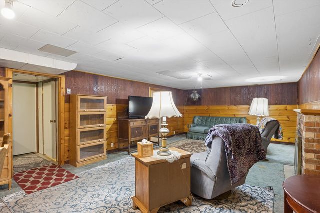 5721 N Whitehouse St, Spokane, WA 99205
