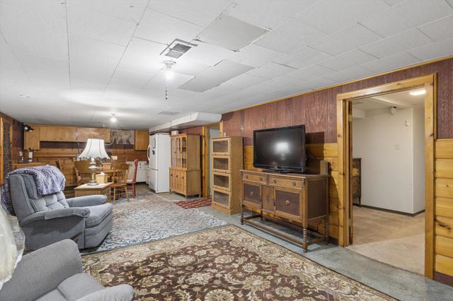 5721 N Whitehouse St, Spokane, WA 99205