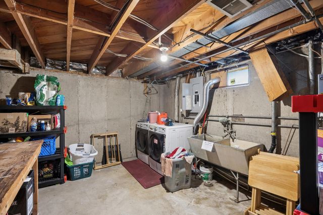 5721 N Whitehouse St, Spokane, WA 99205