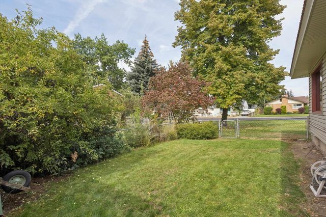 5721 N Whitehouse St, Spokane, WA 99205